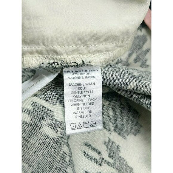 Loft Womens A Line Pleated Skirt Black White Geometric Size 14 - Picture 2 of 5